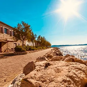 bibinje-vintage-apartment.hotelinzadar.com/