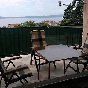 https://apartment-dada-novi-vinodolski.primorje-gorskikotar.com