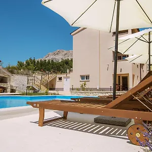 residence-mediterraneo-ii.primorje-gorskikotar.com/