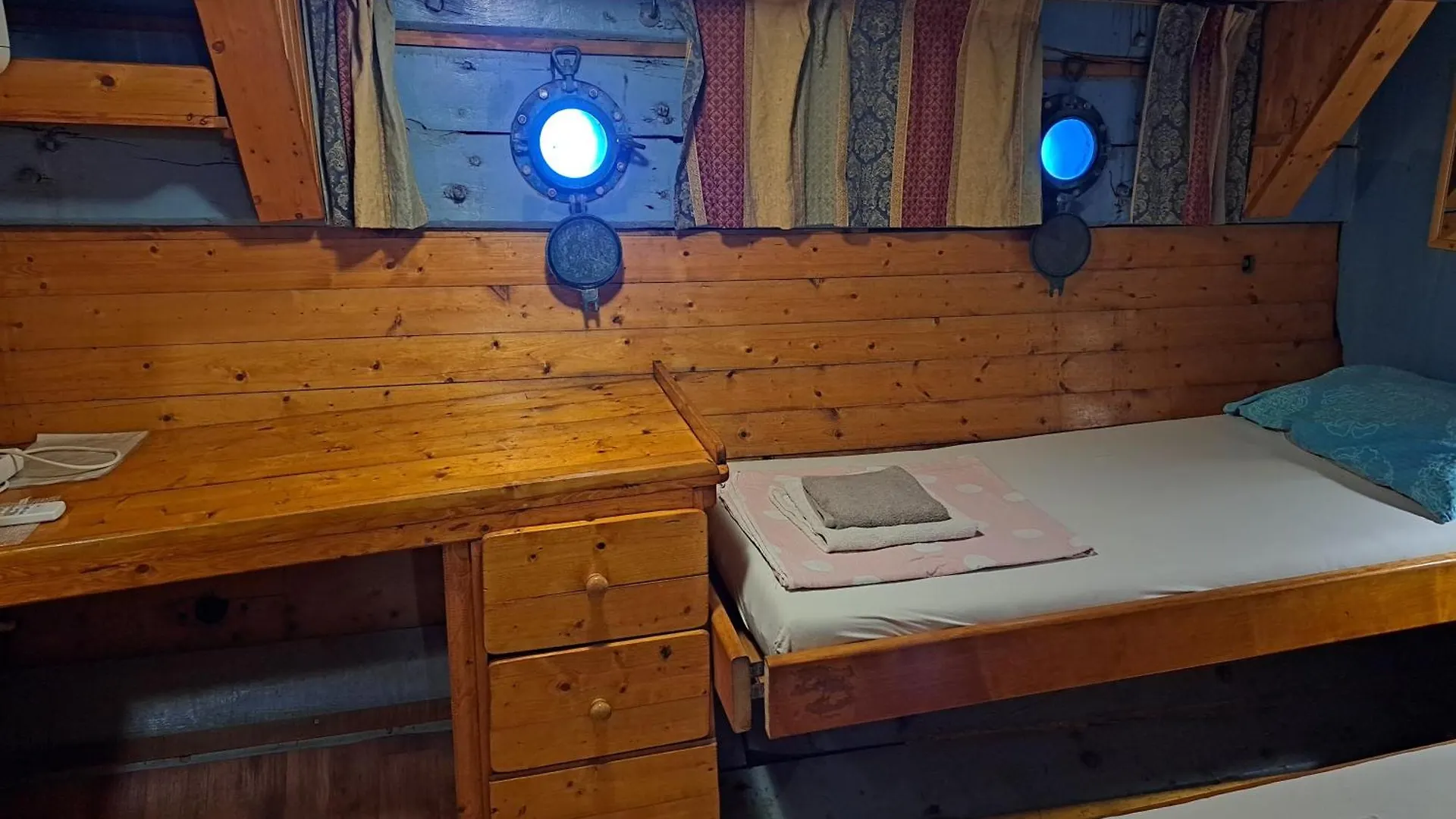 Botel Boat & Breakfast Hotel Umag